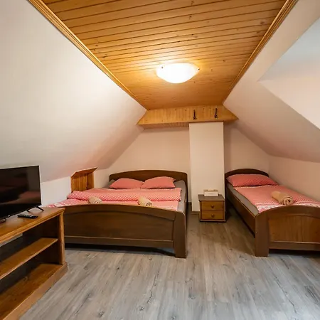 Palcovka - U Stepana A U Dorotky * Huty